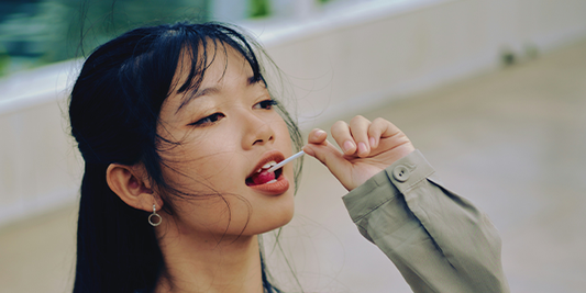 Stop Snacking (or Vaping): Oral Fixation and What to Do About It - Natura Pine